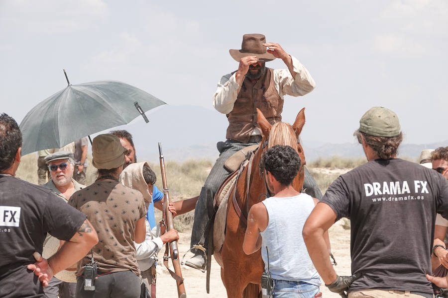 Luis Tosar, Luis Callejo y Jaime López dan forma a un «western ibérico» dirigido por Benito Zambrano que reflexiona sobre la amistad, la violencia y la dignidad