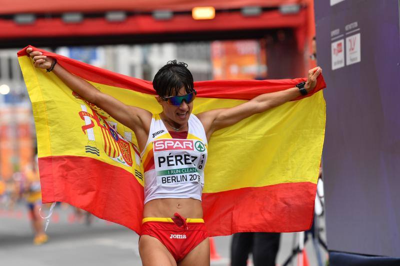 La atleta logra la medalla de oro en los Europeos en 20 kms marcha