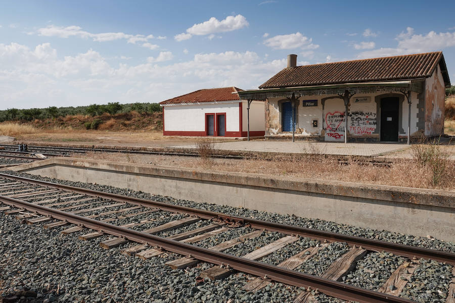 Abandonada estación de Píñar.