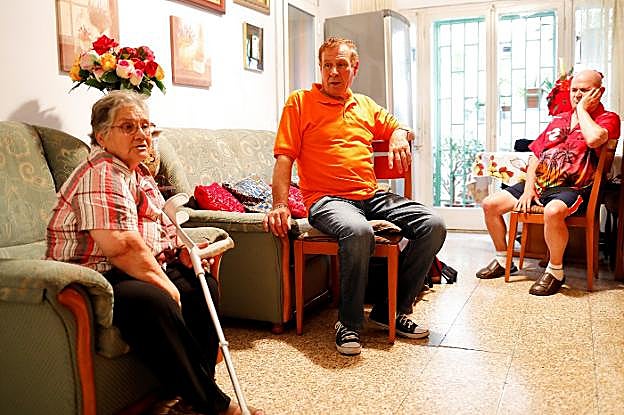 Algunos beneficiarios de este programa social.