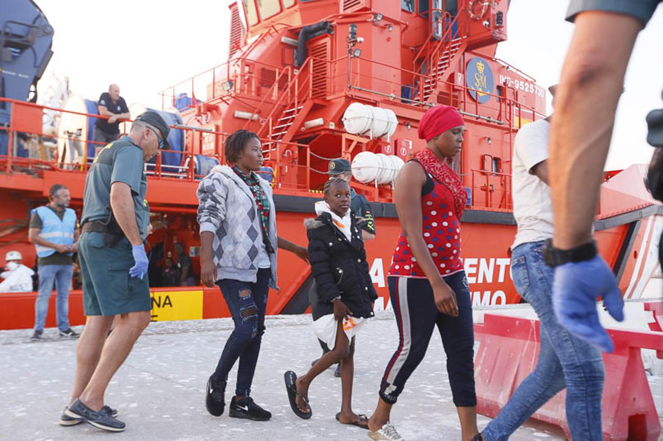 Entre ellos 50 mujeres y nueve niños de corta edad