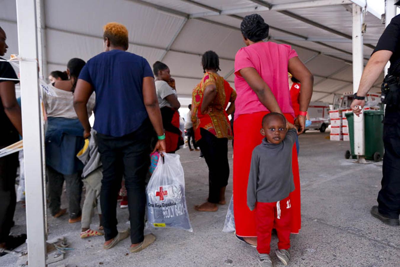 Entre ellos 50 mujeres y nueve niños de corta edad