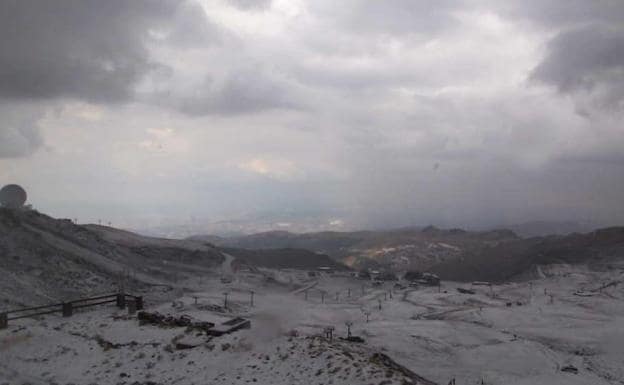 Sierra Nevada, de blanco en pleno mes de agosto