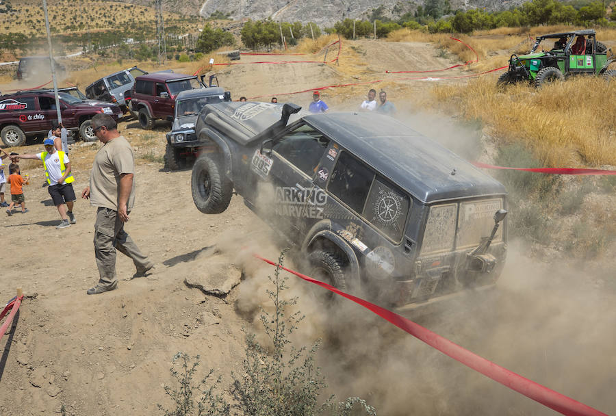 Una de las actividades que preceden a las fiestas de San Ramón ha sido esta espectacular en la que los pilotos de los 4x4 han puesto a prueba sus vehículos