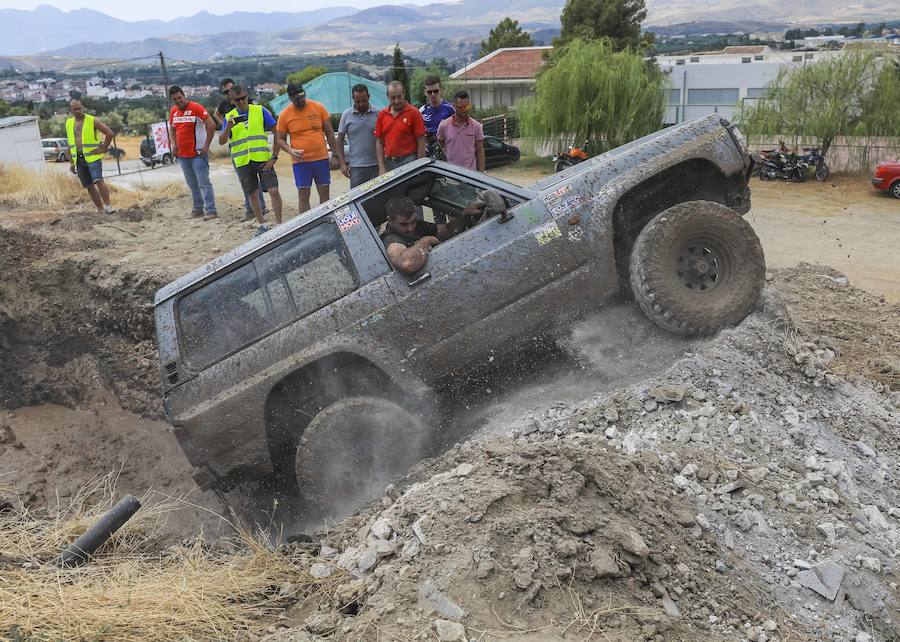 Una de las actividades que preceden a las fiestas de San Ramón ha sido esta espectacular en la que los pilotos de los 4x4 han puesto a prueba sus vehículos