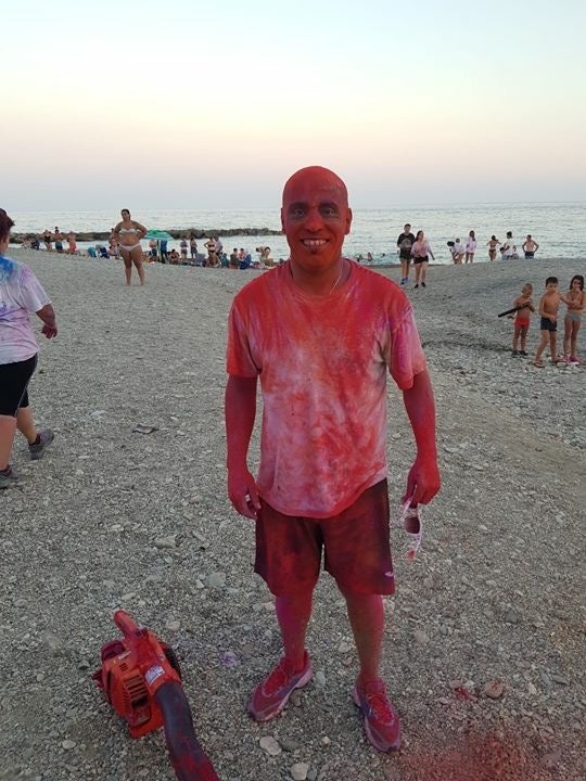 Ayer el municipio de Castell de Ferro se pintó de colores con la celebración de la I Color Run. 