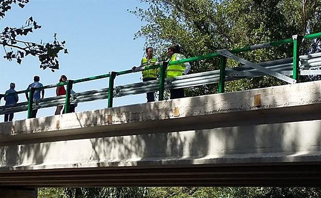 Entra en servicio el nuevo puente sobre el río San Juan en Castillo de Locubín tras su reparación de emergencia