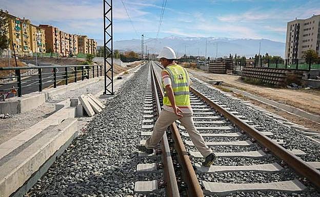 La propuesta plantea dos alternativas para soterrar el AVE en La Chana