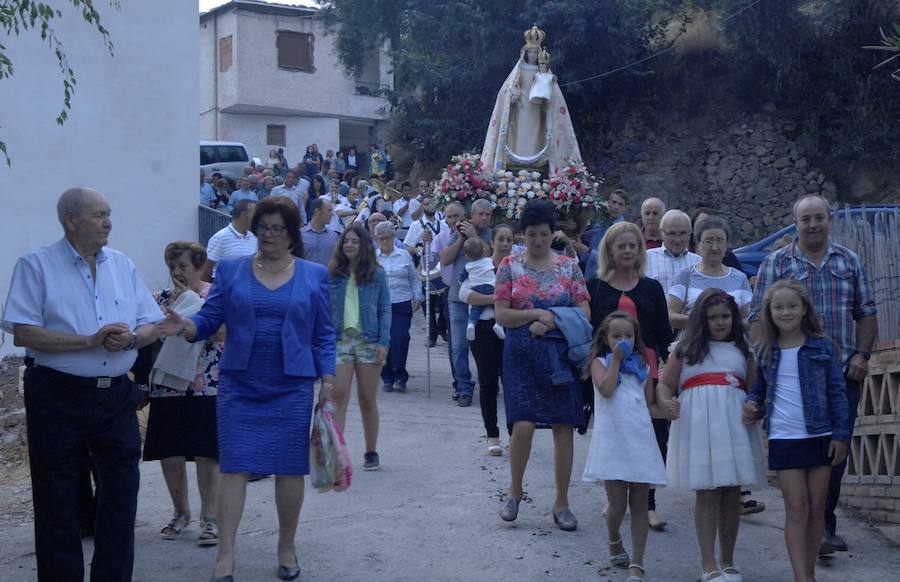 En otros tiempos este tranquilo y recóndito pueblecito de alta montaña de la Alpujarra llegó a tener más de medio millar de almas