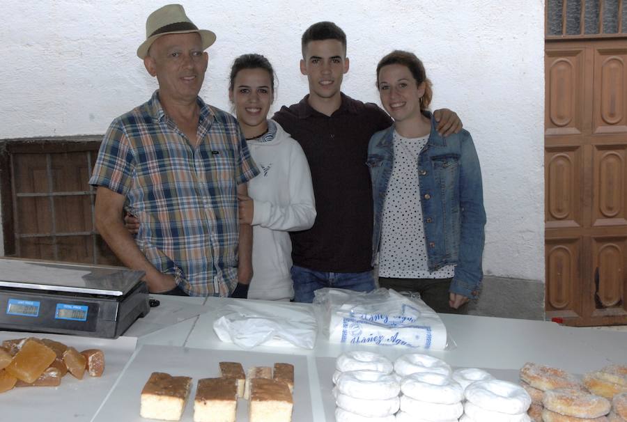 En otros tiempos este tranquilo y recóndito pueblecito de alta montaña de la Alpujarra llegó a tener más de medio millar de almas