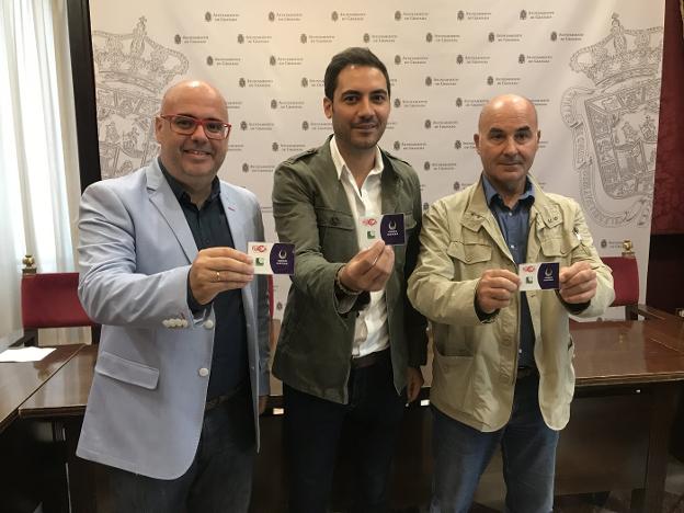 La campaña fue presentada en el Ayuntamiento de Granada.