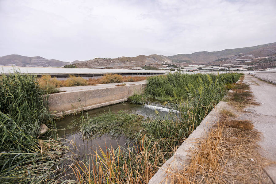 Los pueblos reclaman el mantenimiento de sus cauces y advierten del peligro que se corre al tenerlos sucios