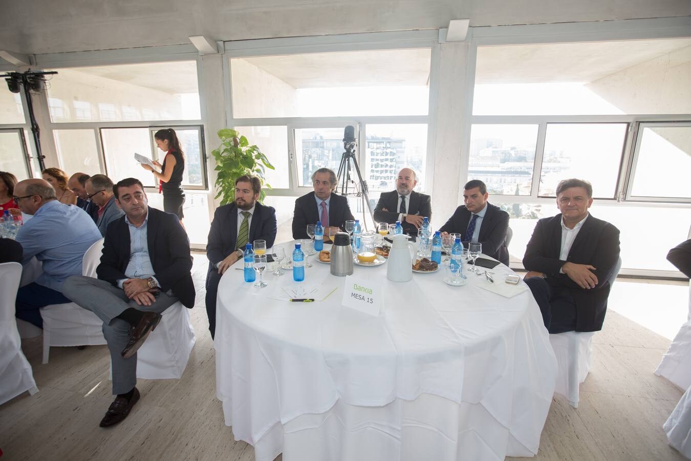 El presidente de Bankia, José Ignacio Goirigolzarri, participa en un desayuno informativo organizado por IDEAL