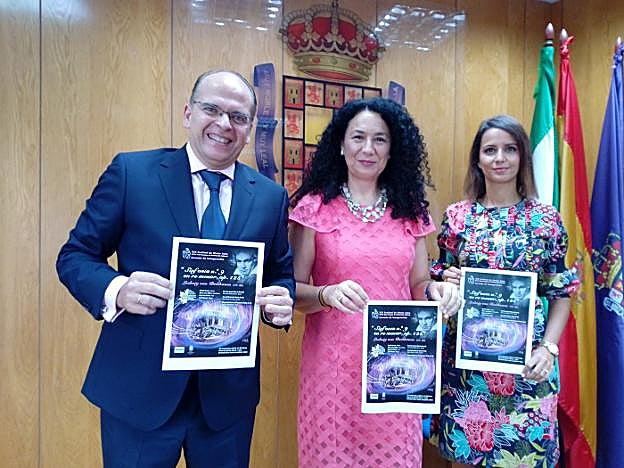 Ángel Luis Pérez, Isabel Azañón y Cristina García de la Torre.