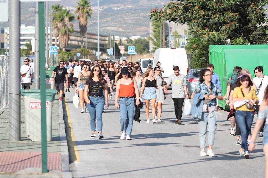 La primera jornada, con conciertos repartidos por toda la ciudad, inundó Granada de música