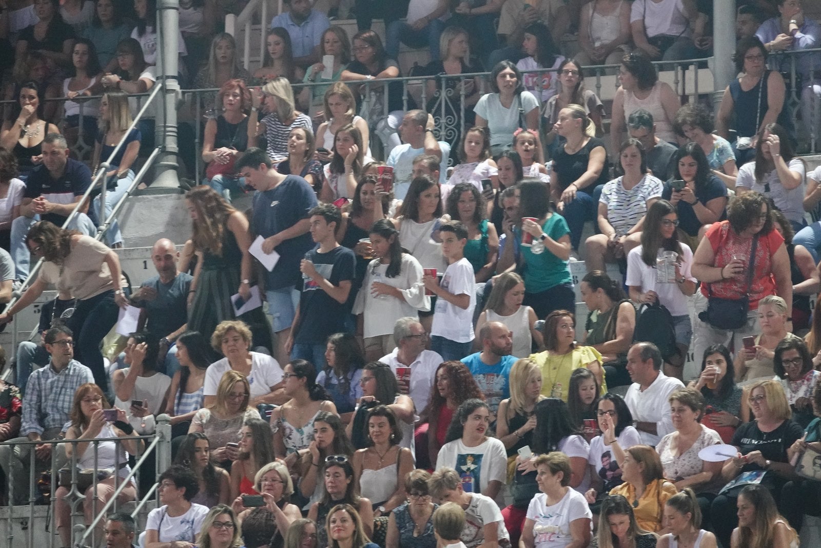 Promento Tour ha sido un éxito a su paso por la ciudad, lleno de nuevo en la Plaza de Toros.