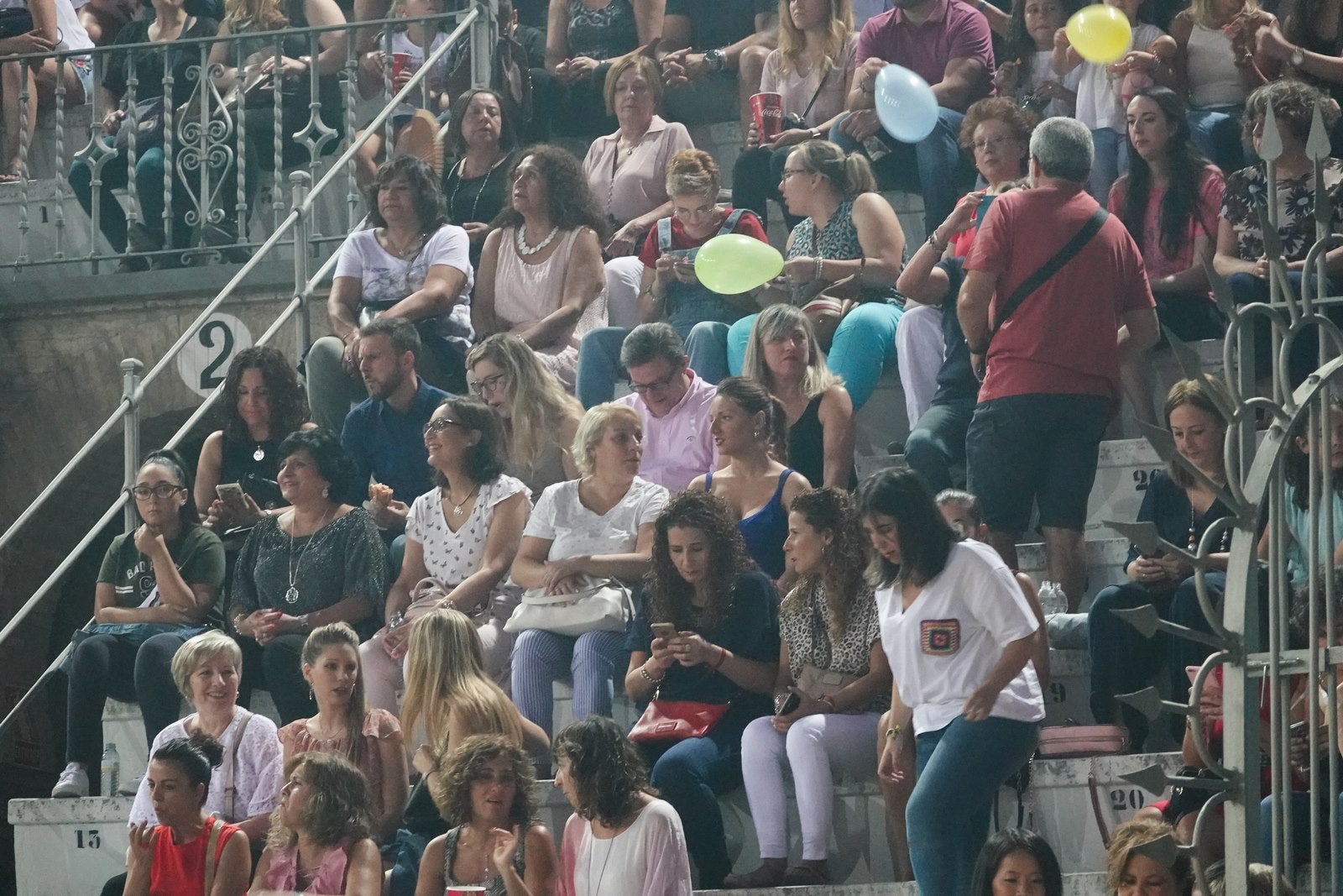 Promento Tour ha sido un éxito a su paso por la ciudad, lleno de nuevo en la Plaza de Toros.