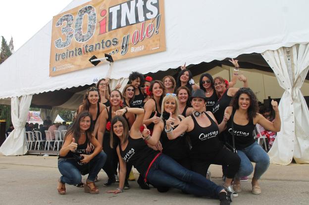 Un grupo de amigas disfruta de una jornada de Feria el año pasado. 