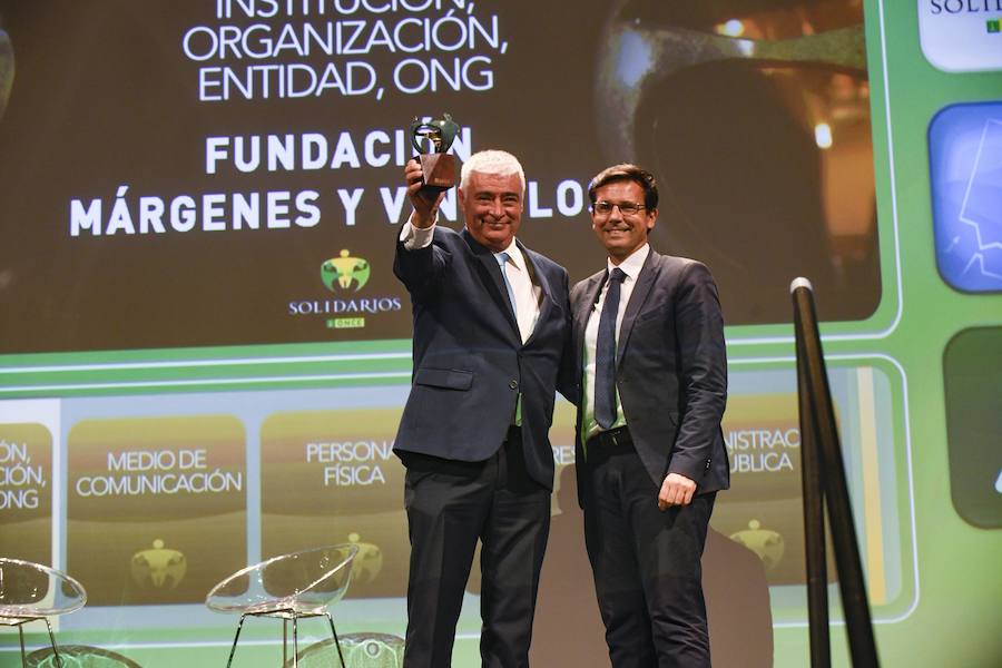Granada acogió este martes por primera vez la gala de entrega de los Premios Solidarios ONCE, la máxima distinción institucional que otorga la Organización Nacional de Ciegos Españoles en Andalucía a iniciativa de su consejo territorial