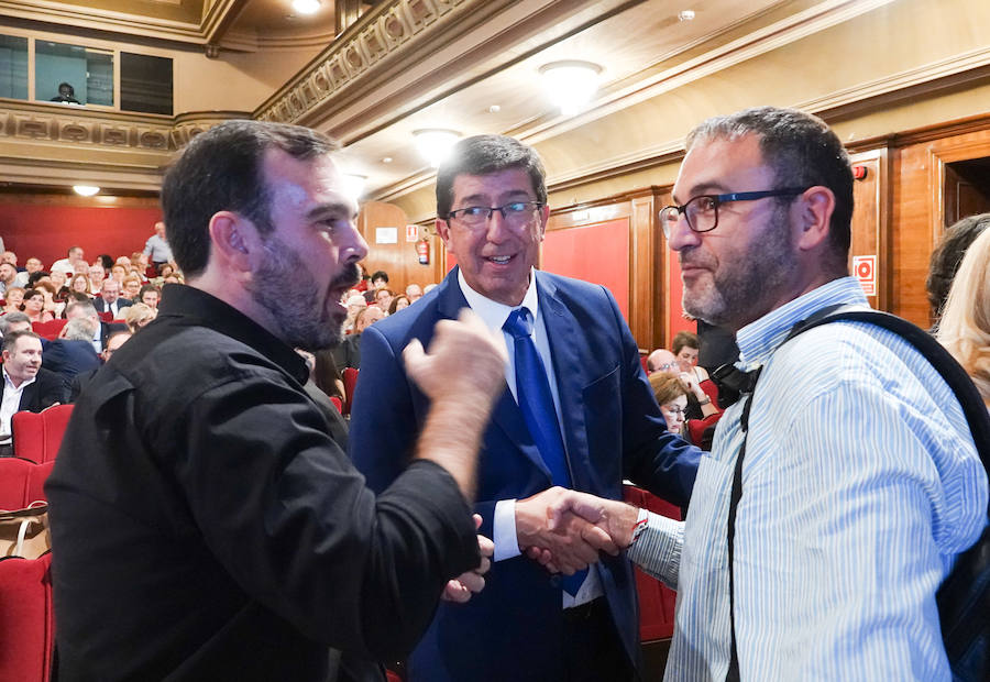 Granada acogió este martes por primera vez la gala de entrega de los Premios Solidarios ONCE, la máxima distinción institucional que otorga la Organización Nacional de Ciegos Españoles en Andalucía a iniciativa de su consejo territorial