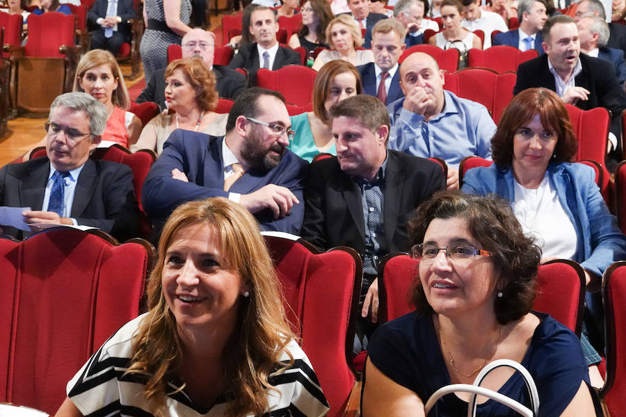Granada acogió este martes por primera vez la gala de entrega de los Premios Solidarios ONCE, la máxima distinción institucional que otorga la Organización Nacional de Ciegos Españoles en Andalucía a iniciativa de su consejo territorial