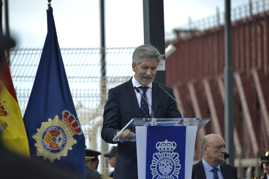 El ministro del Interior, clausura el acto en el Día de los Santos Ángeles Custodios, patronos del cuerpo policial