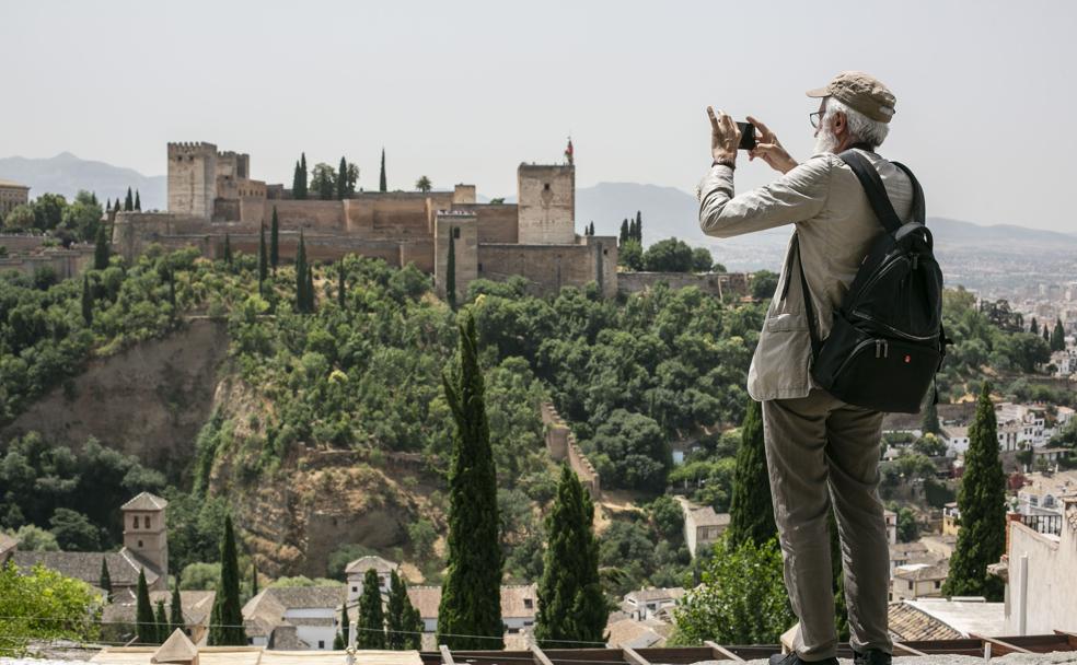 Vista de la Alhambra desde el Mirador de San Nicolás 
