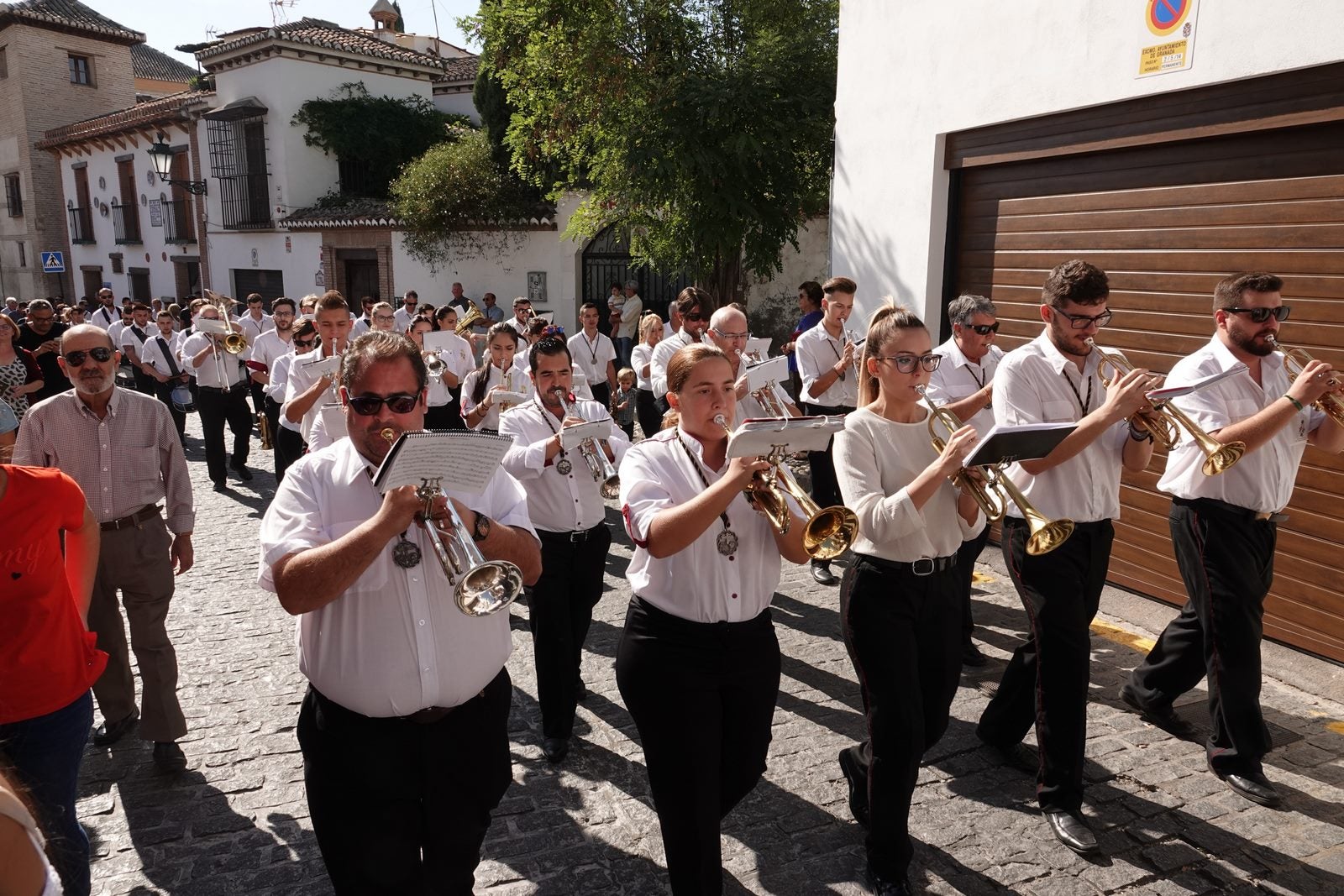 Romería desde la Iglesia del Salvador hacia el Cerro de San Miguel