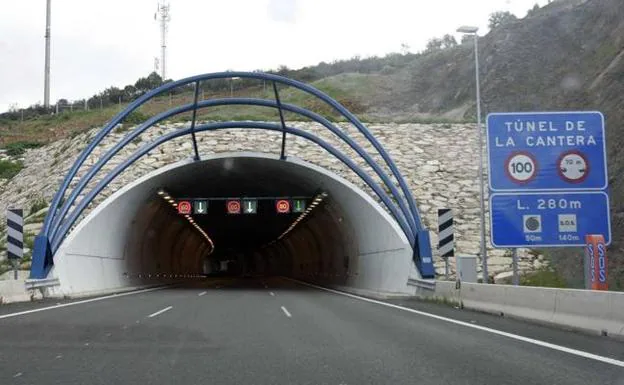 Fomento tendrá que hacer obras para mejorar la seguridad de cinco túneles en las autovías de Jaén