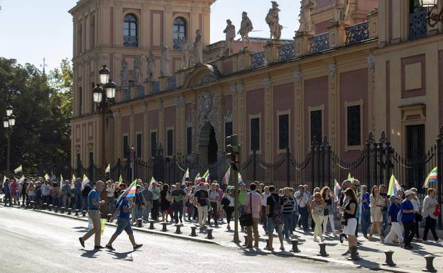 Cientos de personas claman en Sevilla por «reflotar» a Linares