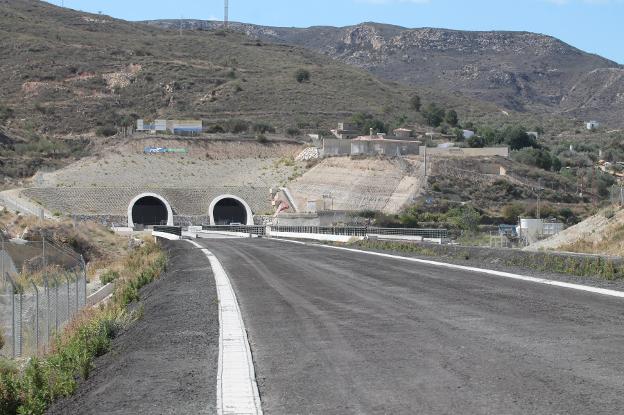 Túneles tapiados en Las Herrerías, Sorbas.