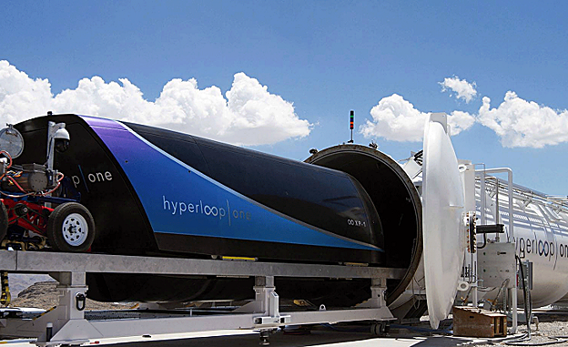 El prototipo de Hyperloop de Virgin, en el tubo de ensayo instalado en el desierto de Nevada.