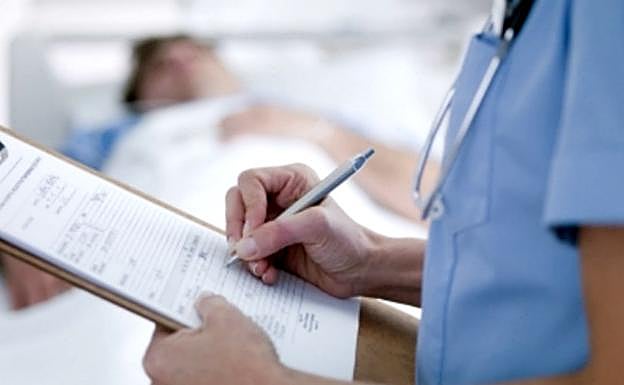 Los enfermeros podrán recetar medicamentos y dispensar las vacunas