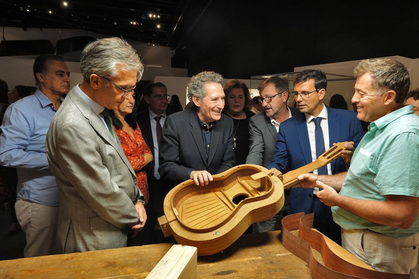 La muestra, inaugurada ayer, supone un acercamiento a la música en su conjunto, desde la raíz del sonido hasta las diversas formas en las que el ser humano lo ha desarrollado y la trama de sensaciones que provoca en él cuando alcanza el oído