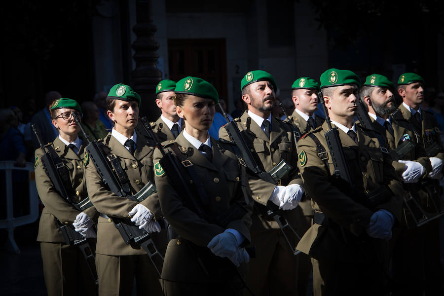 Ambiente de fiesta en las calles de la capital 