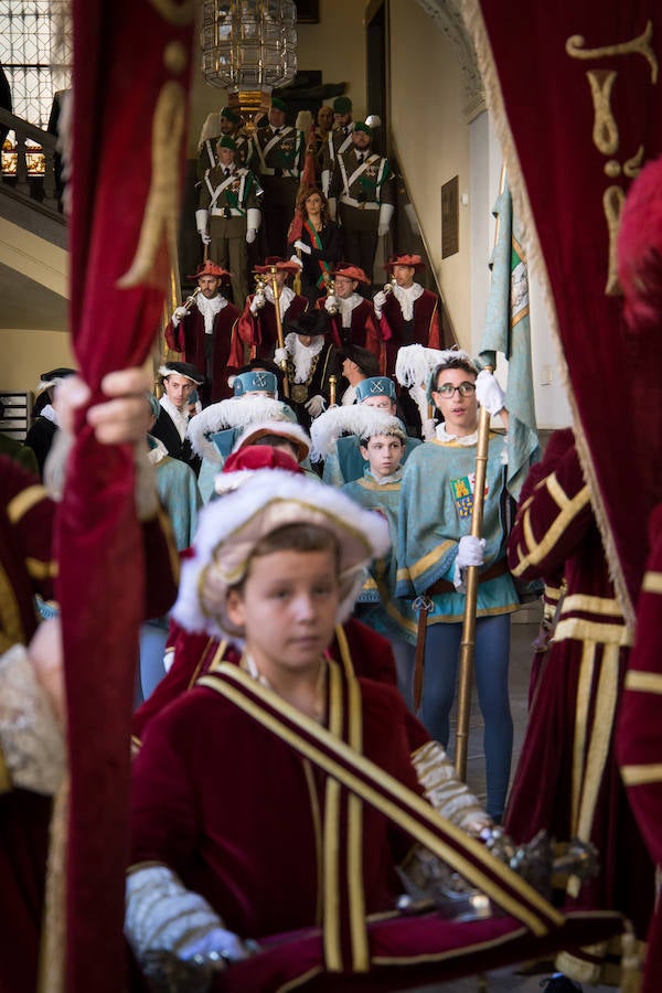Ambiente de fiesta en las calles de la capital 