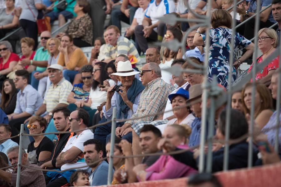 Muchos detalles y triunfo de 'Alcazabeño', Jesús García, Adrián Centenera y Joselito Sánchez