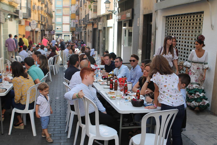 Cuando uno sale a empatar acaba perdiendo, así que los jienenses aprovecharon al máximo el primer sábado de San Lucas, con un gran ambiente tanto en el centro como en el Ferial