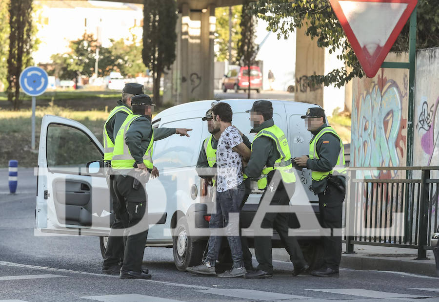 El arresto se ha llevado a cabo en una rotonda próxima al Serrallo tras una búsqueda de cinco horas