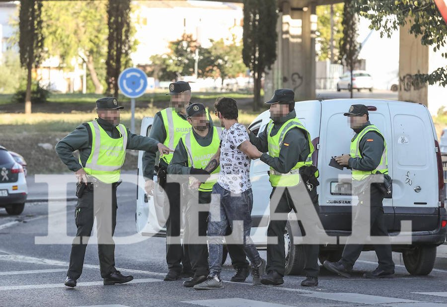 El arresto se ha llevado a cabo en una rotonda próxima al Serrallo tras una búsqueda de cinco horas