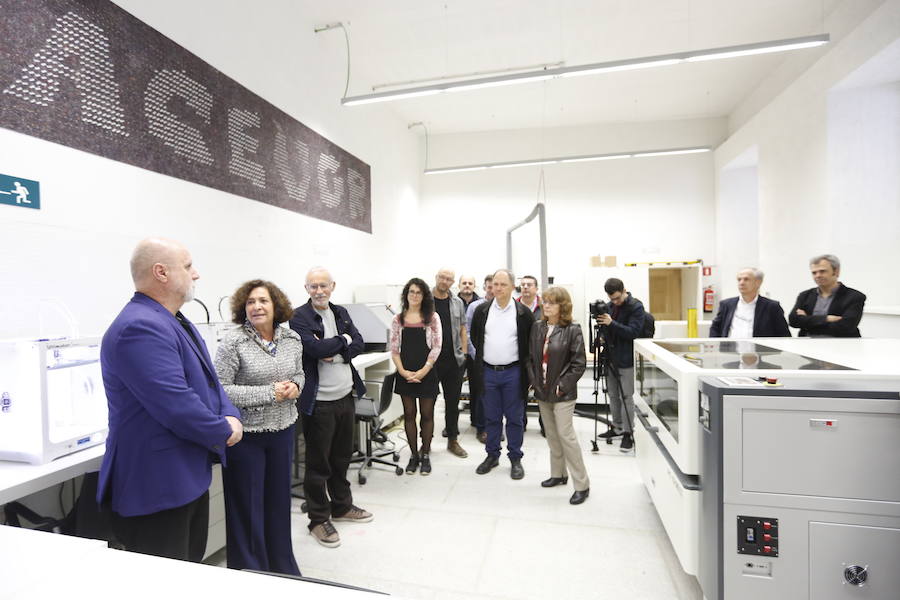 Pilar Aranda visita este nuevo espacio de la Universidad granadina