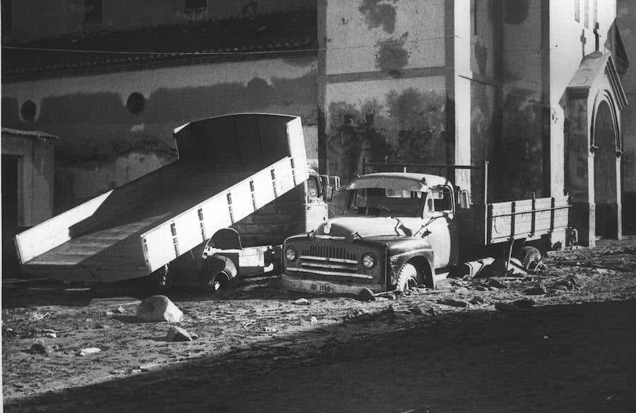 El 19 de octubre de 1973 una riada destrozó el pueblo de La Rábita. Recordamos el suceso con motivo del 45 aniversario del suceso.