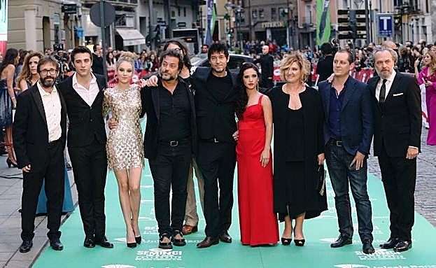 El elenco de 'Tu hijo'.