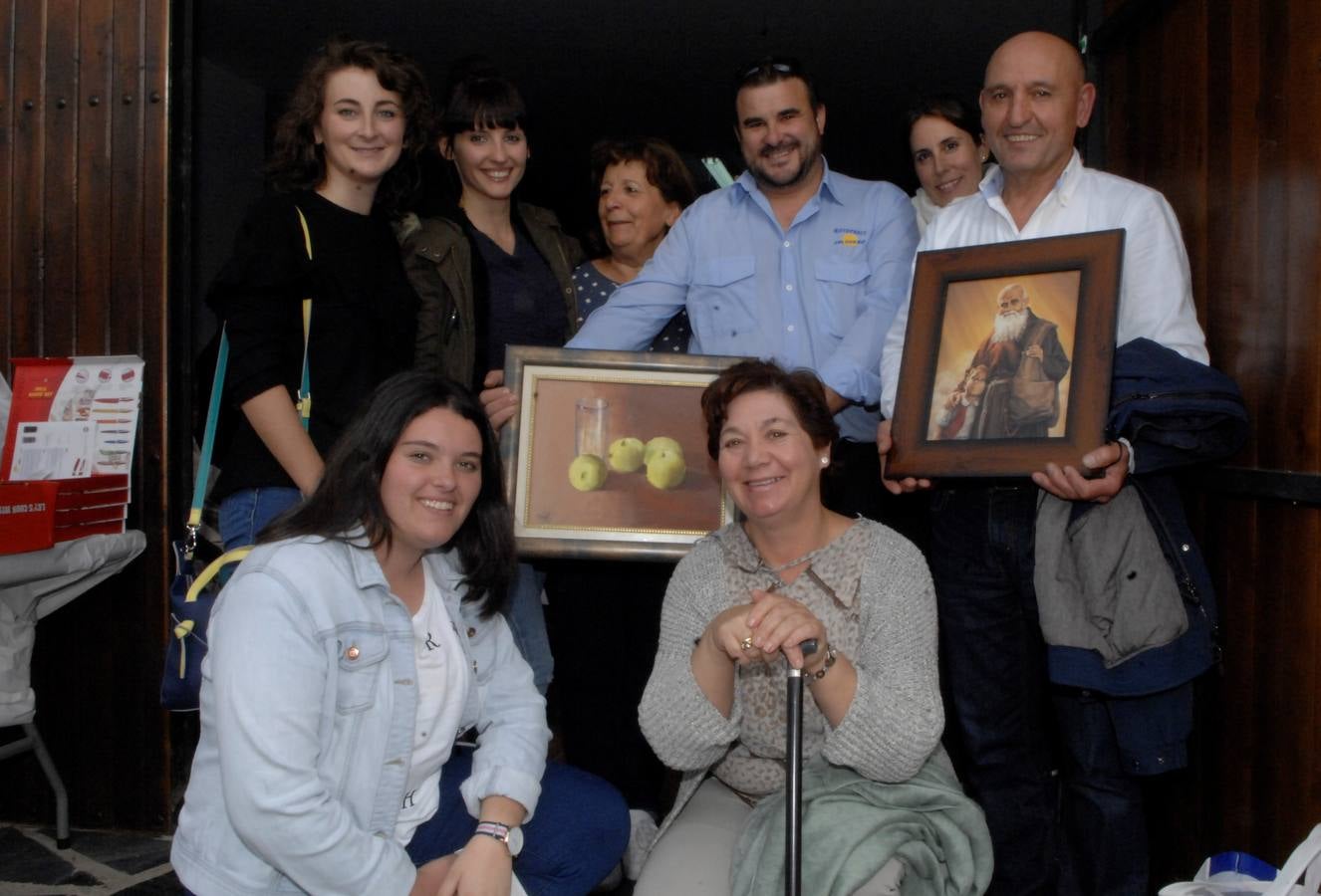 250 mujeres pertenecientes a 35 asociaciones alpujarreñas se han dado cita en Juviles para conocer los encantos del pueblo, asistir a charlas, al teatro y el cante y participar en varios talleres