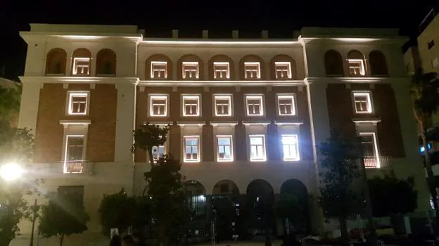 El edificio de la Agencia Tributaria (Hacienda), tras su reciente reforma en el centro de Jaén. 