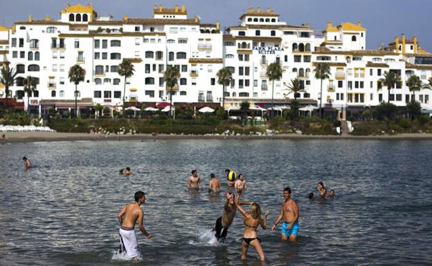 Andalucía roza los ocho millones de viajeros entre junio y septiembre