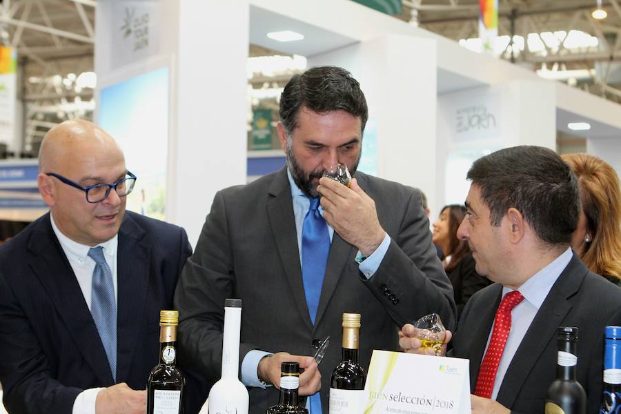 La feria permite conocer la riqueza turística que ofrece la provincia y las singularidades de los municipios, como Rus, Jódar, Castellar, Quesada, Cabra del Santo Cristo, Segura de la Sierra o Porcuna