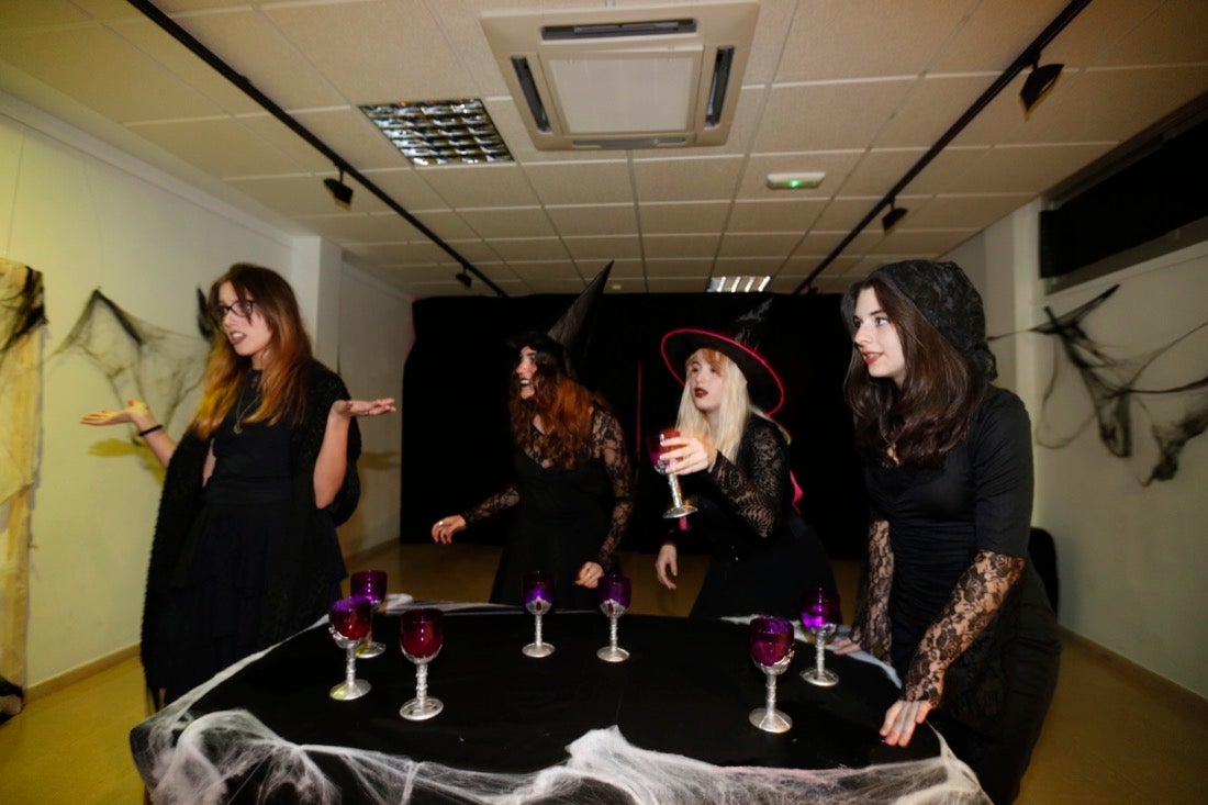 Decenas de vecinos participaron en un pasaje del terror de lo más espeluznante