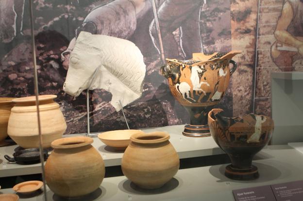 Una muestra de los objetos que se puede ver en la exposición inaugural.