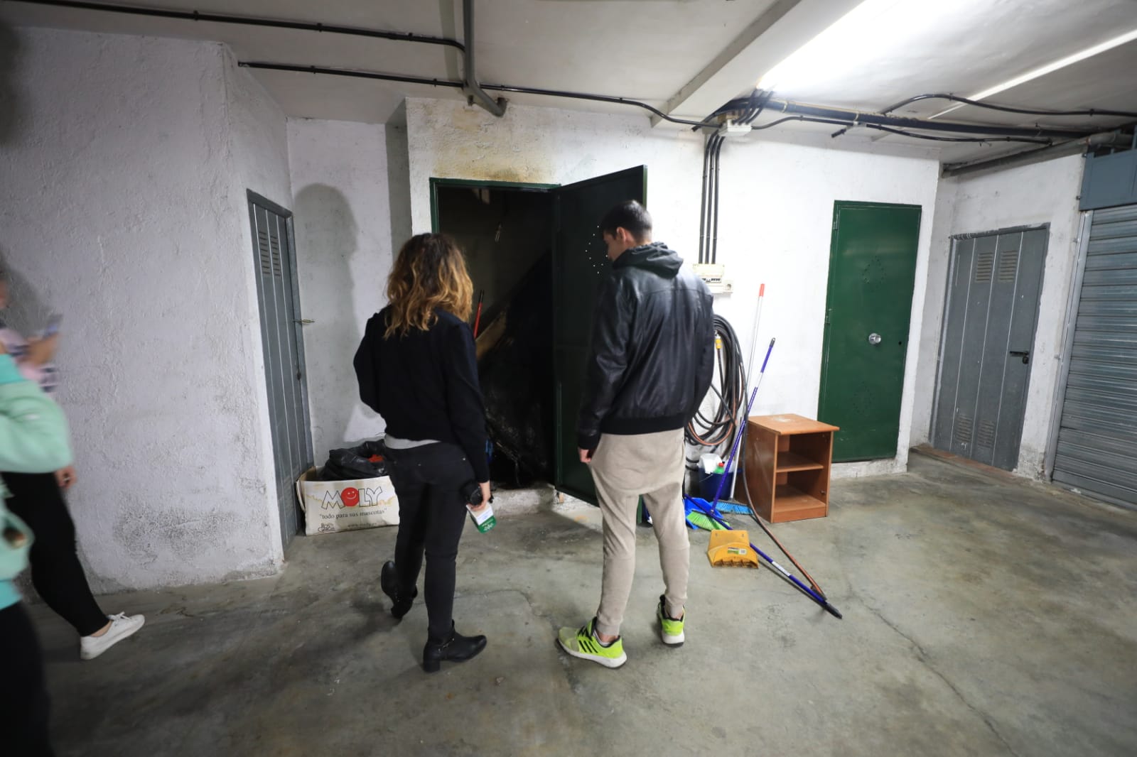 Quince personas han tenido que ser desalojadas mientras los Bomberos intervenían en el inmueble